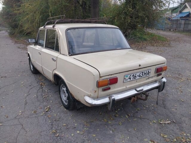 Бежевый ВАЗ 2101, объемом двигателя 0 л и пробегом 100 тыс. км за 346 $, фото 4 на Automoto.ua