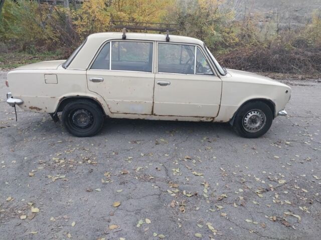 Бежевый ВАЗ 2101, объемом двигателя 0 л и пробегом 100 тыс. км за 346 $, фото 2 на Automoto.ua