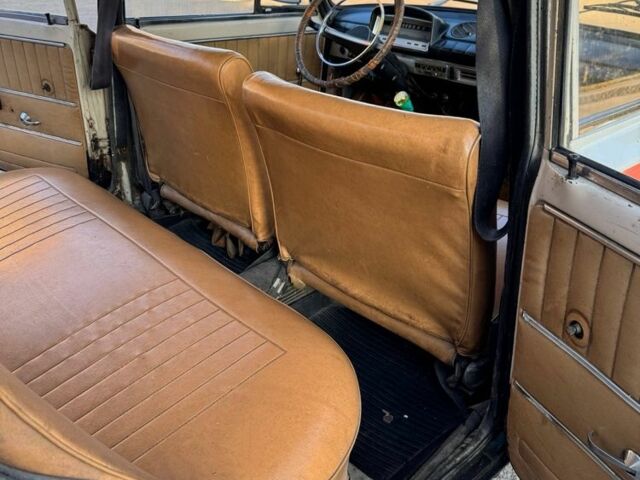 Бежевый ВАЗ 2101, объемом двигателя 1.6 л и пробегом 222 тыс. км за 600 $, фото 6 на Automoto.ua