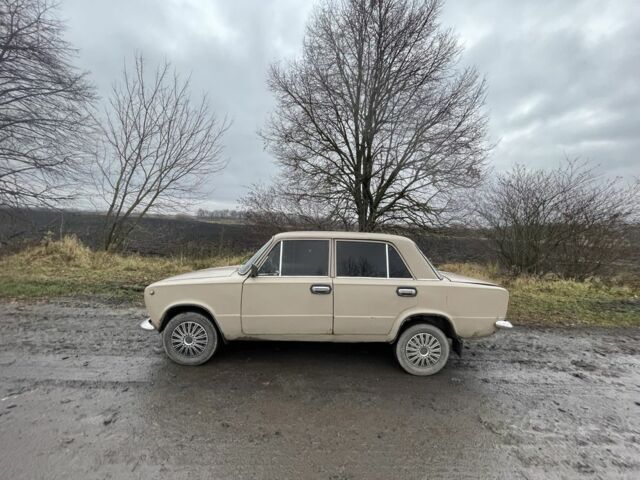 Бежевий ВАЗ 2101, об'ємом двигуна 1.2 л та пробігом 500 тис. км за 500 $, фото 1 на Automoto.ua