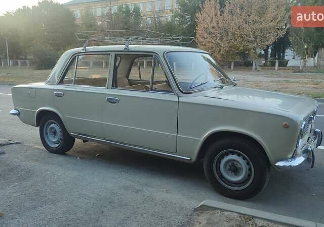 Бежевий ВАЗ 2101, об'ємом двигуна 1.2 л та пробігом 115 тис. км за 1000 $, фото 2 на Automoto.ua