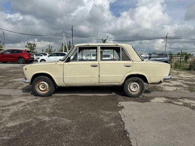 Бежевый ВАЗ 2101, объемом двигателя 0 л и пробегом 200 тыс. км за 333 $, фото 1 на Automoto.ua