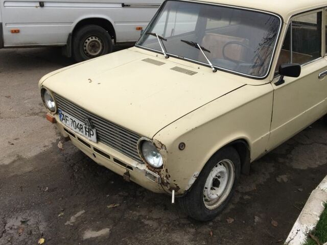 Бежевый ВАЗ 2101, объемом двигателя 1.2 л и пробегом 3 тыс. км за 402 $, фото 4 на Automoto.ua