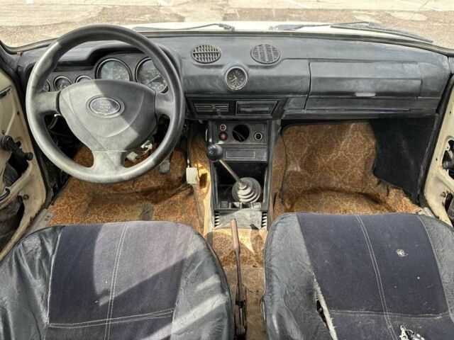 Бежевый ВАЗ 2101, объемом двигателя 0 л и пробегом 200 тыс. км за 333 $, фото 2 на Automoto.ua