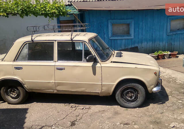 Бежевый ВАЗ 2101, объемом двигателя 1.2 л и пробегом 999 тыс. км за 500 $, фото 7 на Automoto.ua