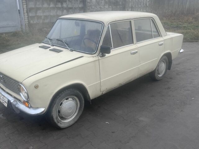 Бежевий ВАЗ 2101, об'ємом двигуна 1 л та пробігом 85 тис. км за 1200 $, фото 3 на Automoto.ua