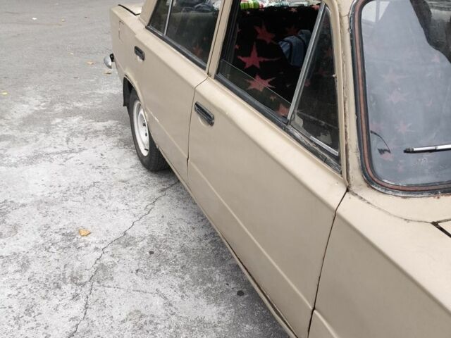 ВАЗ 2101 1979 в Запорожье на Automoto.ua Бежевый ВАЗ 2101, объемом двигателя 1.2 л и пробегом 210 тыс. км за 238 $, фото 1 на Automoto.ua