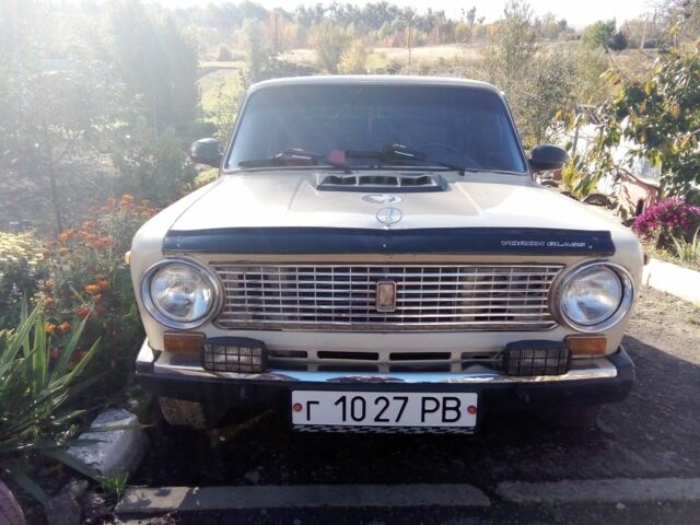 Бежевый ВАЗ 2101, объемом двигателя 3 л и пробегом 680 тыс. км за 500 $, фото 1 на Automoto.ua
