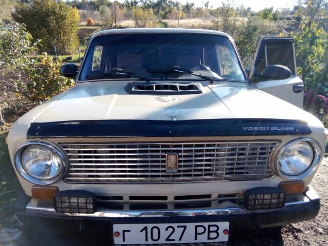 Бежевый ВАЗ 2101, объемом двигателя 3 л и пробегом 680 тыс. км за 500 $, фото 6 на Automoto.ua