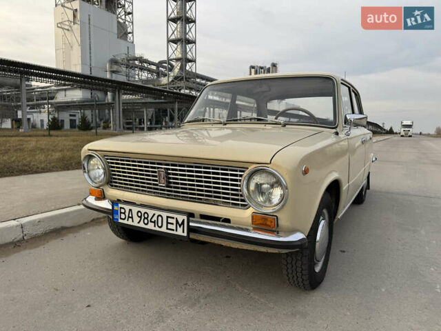 Бежевый ВАЗ 2101, объемом двигателя 1.3 л и пробегом 90 тыс. км за 3000 $, фото 58 на Automoto.ua