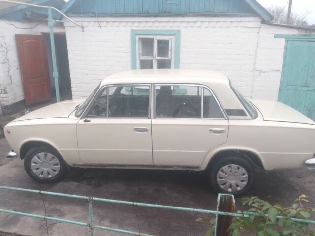 Бежевый ВАЗ 2101, объемом двигателя 1 л и пробегом 1000 тыс. км за 706 $, фото 1 на Automoto.ua