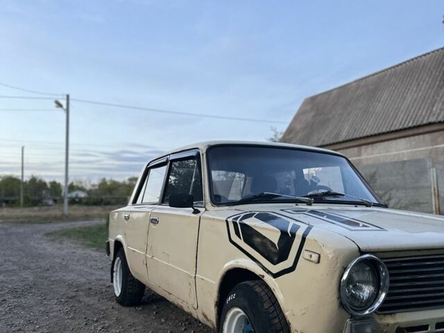 Бежевый ВАЗ 2101, объемом двигателя 1.6 л и пробегом 3 тыс. км за 596 $, фото 3 на Automoto.ua