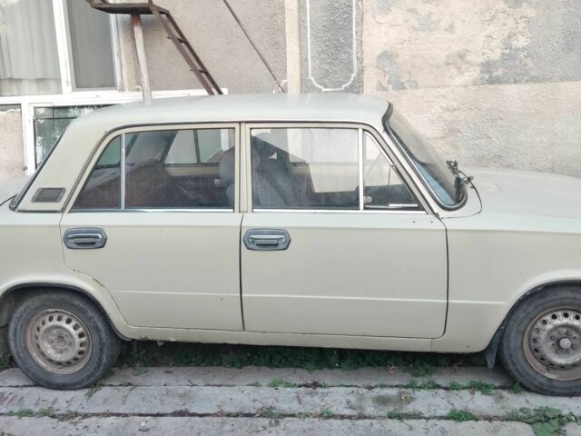 Бежевый ВАЗ 2101, объемом двигателя 1.3 л и пробегом 150 тыс. км за 316 $, фото 4 на Automoto.ua