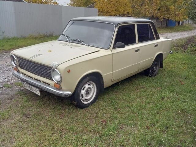 ВАЗ 2101 1981 в Рокитном на Automoto.ua Бежевый ВАЗ 2101, объемом двигателя 1.2 л и пробегом 200 тыс. км за 360 $, фото 1 на Automoto.ua