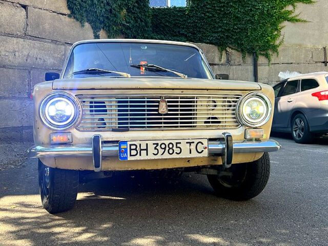 Бежевый ВАЗ 2101, объемом двигателя 1.2 л и пробегом 0 тыс. км за 800 $, фото 2 на Automoto.ua