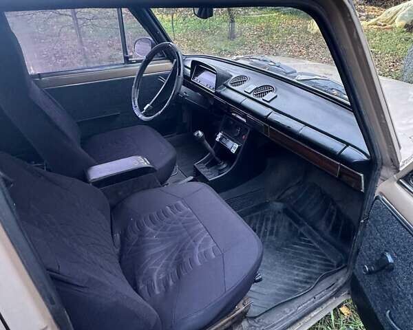 Бежевый ВАЗ 2101, объемом двигателя 1.2 л и пробегом 230 тыс. км за 623 $, фото 10 на Automoto.ua