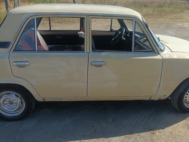 Бежевый ВАЗ 2101, объемом двигателя 0 л и пробегом 111 тыс. км за 456 $, фото 2 на Automoto.ua