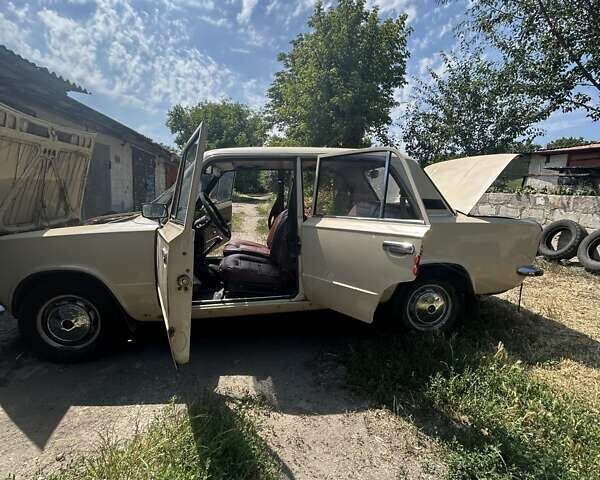 Бежевий ВАЗ 2101, об'ємом двигуна 1.2 л та пробігом 98 тис. км за 800 $, фото 2 на Automoto.ua