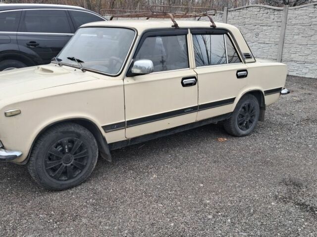 Бежевий ВАЗ 2101, об'ємом двигуна 1.2 л та пробігом 268 тис. км за 650 $, фото 2 на Automoto.ua