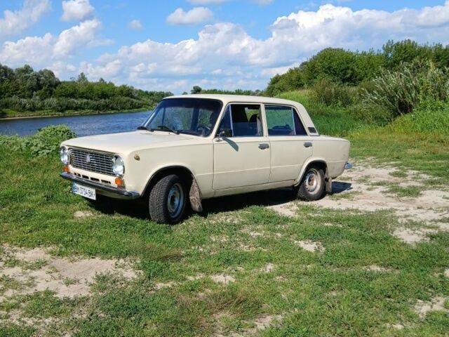 ВАЗ 2101 1985 в Глухове на Automoto.ua Бежевый ВАЗ 2101, объемом двигателя 1.2 л и пробегом 90 тыс. км за 750 $, фото 2 на Automoto.ua