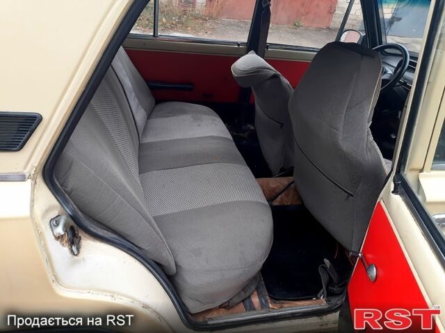 Бежевий ВАЗ 2101, об'ємом двигуна 1.3 л та пробігом 350 тис. км за 400 $, фото 1 на Automoto.ua