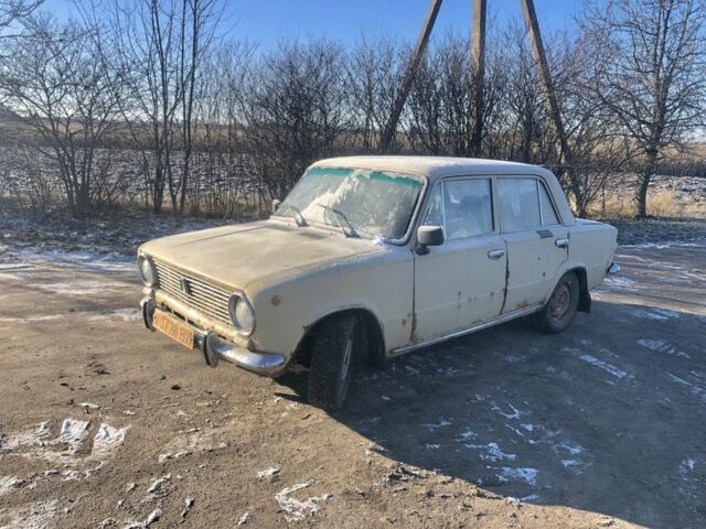 Бежевий ВАЗ 2101, об'ємом двигуна 1.2 л та пробігом 300 тис. км за 600 $, фото 2 на Automoto.ua