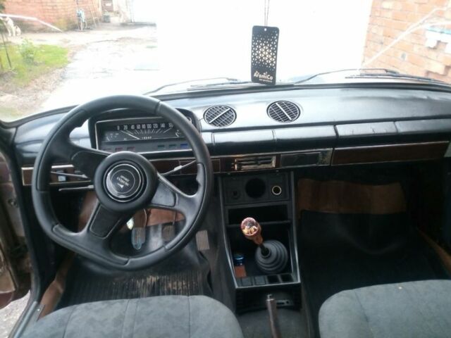 Бежевый ВАЗ 2101, объемом двигателя 1.6 л и пробегом 100 тыс. км за 442 $, фото 4 на Automoto.ua