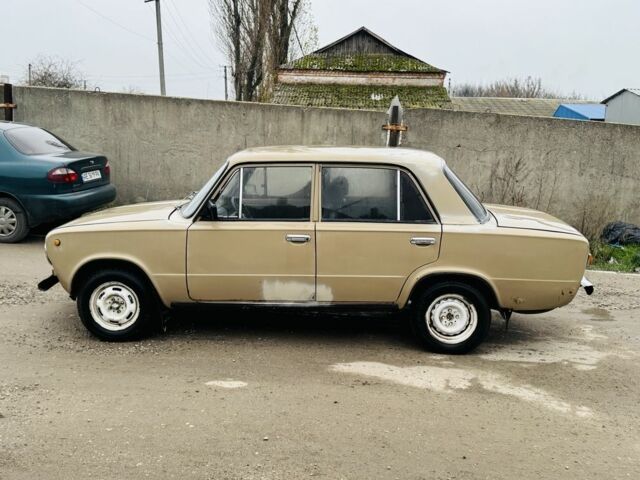 Бежевый ВАЗ 2101, объемом двигателя 1.5 л и пробегом 220 тыс. км за 399 $, фото 3 на Automoto.ua