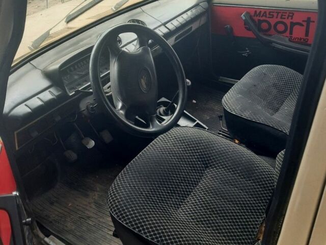 Бежевый ВАЗ 2101, объемом двигателя 1.2 л и пробегом 240 тыс. км за 342 $, фото 4 на Automoto.ua