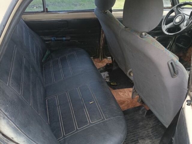 Бежевый ВАЗ 2101, объемом двигателя 1.5 л и пробегом 100 тыс. км за 357 $, фото 5 на Automoto.ua