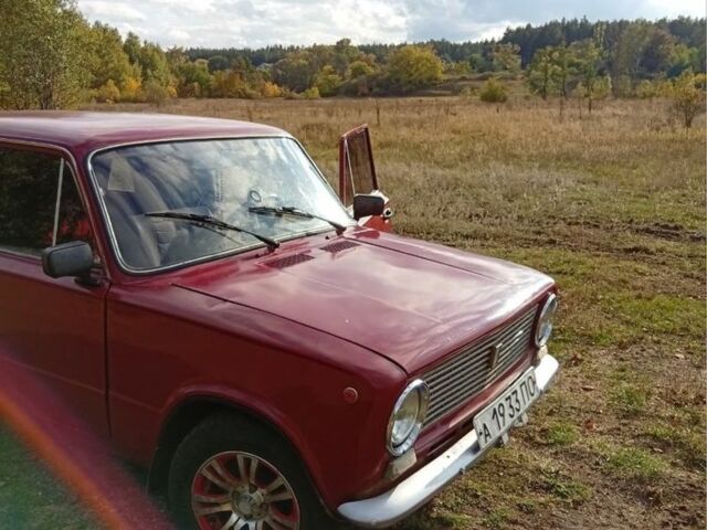 Черный ВАЗ 2101, объемом двигателя 1.5 л и пробегом 3 тыс. км за 476 $, фото 4 на Automoto.ua