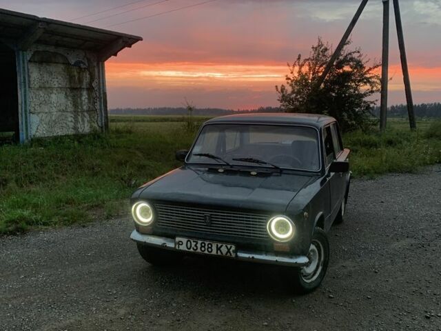 Черный ВАЗ 2101, объемом двигателя 0 л и пробегом 20 тыс. км за 593 $, фото 2 на Automoto.ua