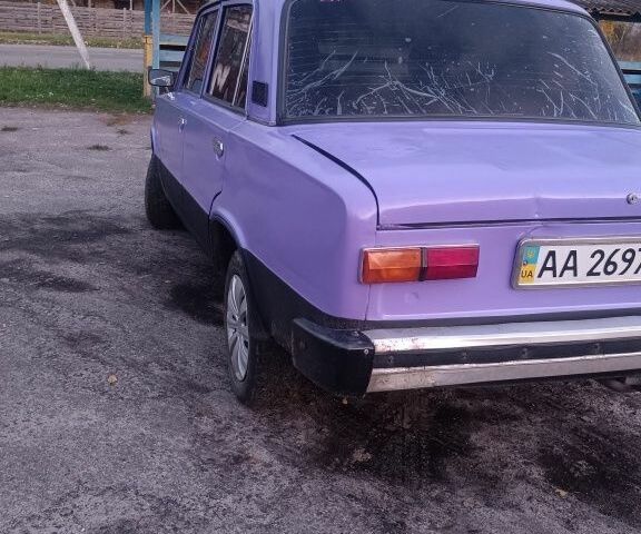 ВАЗ 2101 1975 в Вышгороде на Automoto.ua Фиолетовый ВАЗ 2101, объемом двигателя 1.3 л и пробегом 777 тыс. км за 575 $, фото 5 на Automoto.ua