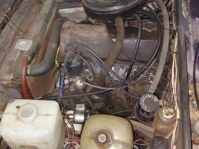 Фиолетовый ВАЗ 2101, объемом двигателя 1.3 л и пробегом 313 тыс. км за 750 $, фото 5 на Automoto.ua