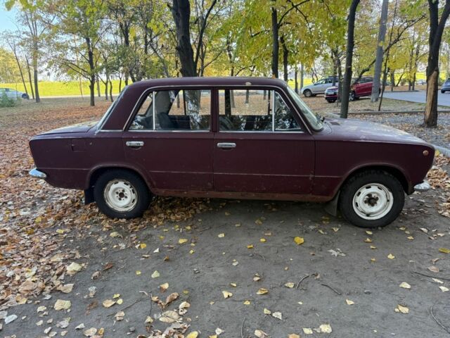 Коричневый ВАЗ 2101, объемом двигателя 0 л и пробегом 200 тыс. км за 500 $, фото 3 на Automoto.ua