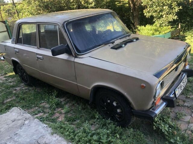 Коричневый ВАЗ 2101, объемом двигателя 1.3 л и пробегом 400 тыс. км за 597 $, фото 1 на Automoto.ua