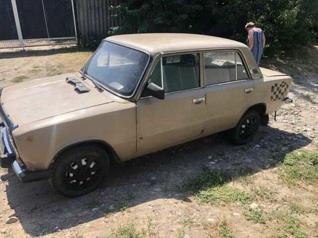 Коричневый ВАЗ 2101, объемом двигателя 1.3 л и пробегом 400 тыс. км за 597 $, фото 2 на Automoto.ua