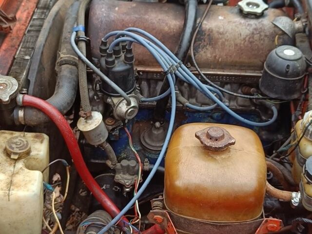 Красный ВАЗ 2101, объемом двигателя 1.3 л и пробегом 150 тыс. км за 402 $, фото 5 на Automoto.ua