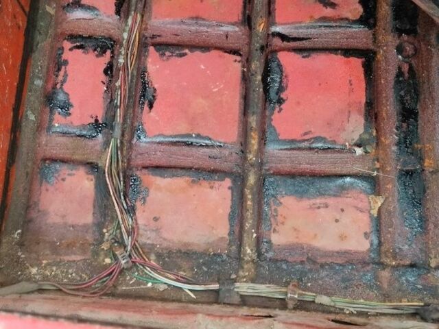 Красный ВАЗ 2101, объемом двигателя 1.3 л и пробегом 48 тыс. км за 379 $, фото 14 на Automoto.ua