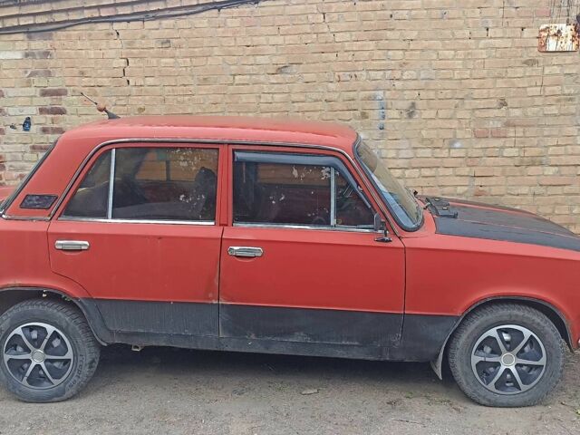 Красный ВАЗ 2101, объемом двигателя 1.5 л и пробегом 2 тыс. км за 350 $, фото 3 на Automoto.ua