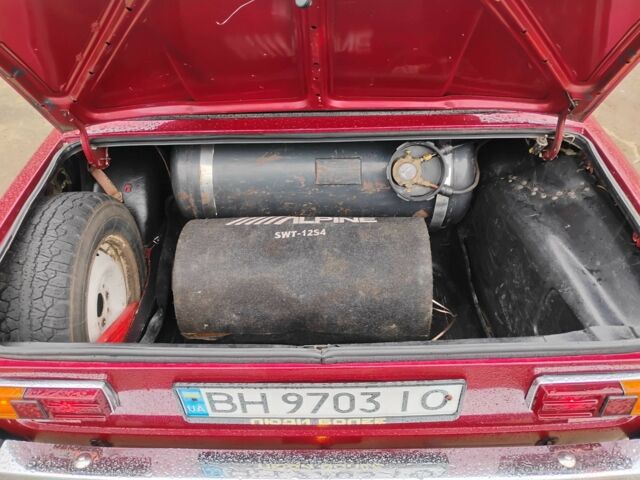 Красный ВАЗ 2101, объемом двигателя 1.2 л и пробегом 180 тыс. км за 1500 $, фото 3 на Automoto.ua