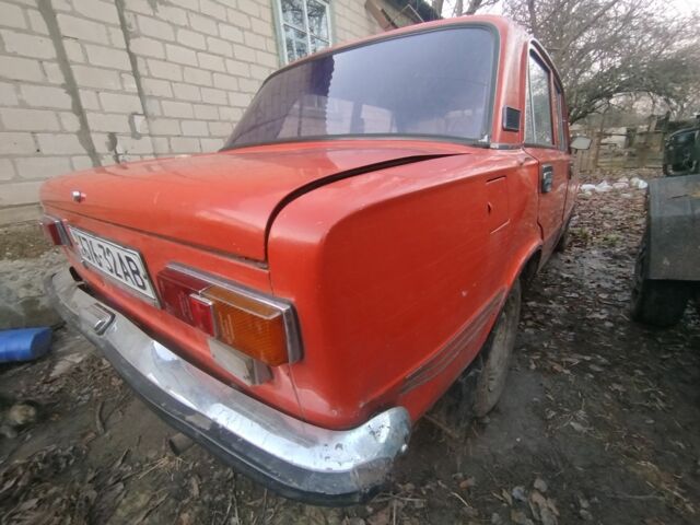 Красный ВАЗ 2101, объемом двигателя 0 л и пробегом 2 тыс. км за 520 $, фото 10 на Automoto.ua