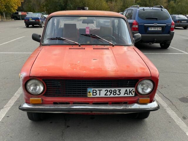 Красный ВАЗ 2101, объемом двигателя 1.2 л и пробегом 3 тыс. км за 338 $, фото 1 на Automoto.ua