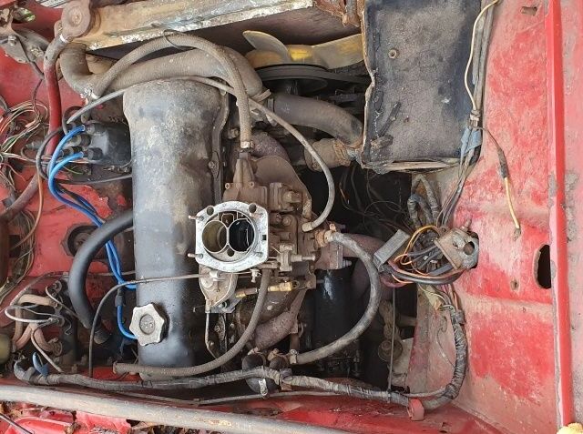 Красный ВАЗ 2101, объемом двигателя 1 л и пробегом 100 тыс. км за 286 $, фото 3 на Automoto.ua