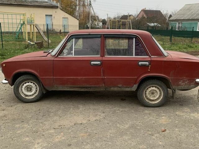 Красный ВАЗ 2101, объемом двигателя 1.3 л и пробегом 258 тыс. км за 16000 $, фото 3 на Automoto.ua