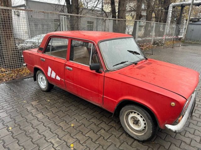 Красный ВАЗ 2101, объемом двигателя 0 л и пробегом 555 тыс. км за 415 $, фото 2 на Automoto.ua