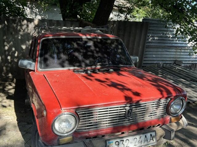 Красный ВАЗ 2101, объемом двигателя 0 л и пробегом 100 тыс. км за 600 $, фото 2 на Automoto.ua