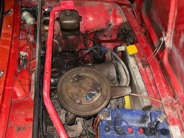 Красный ВАЗ 2101, объемом двигателя 1.2 л и пробегом 3 тыс. км за 404 $, фото 5 на Automoto.ua