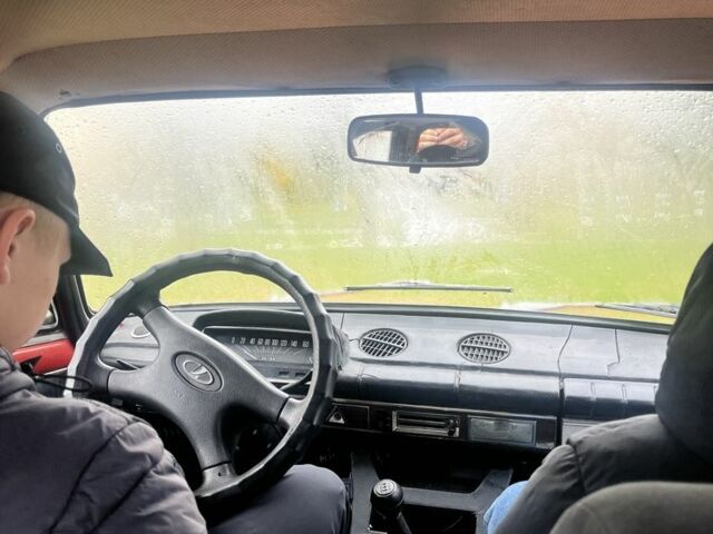 Красный ВАЗ 2101, объемом двигателя 1.5 л и пробегом 140 тыс. км за 381 $, фото 6 на Automoto.ua