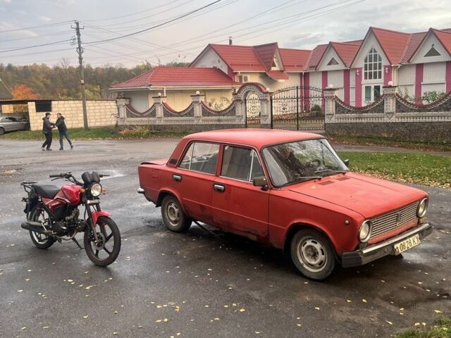 Красный ВАЗ 2101, объемом двигателя 1.5 л и пробегом 140 тыс. км за 381 $, фото 5 на Automoto.ua